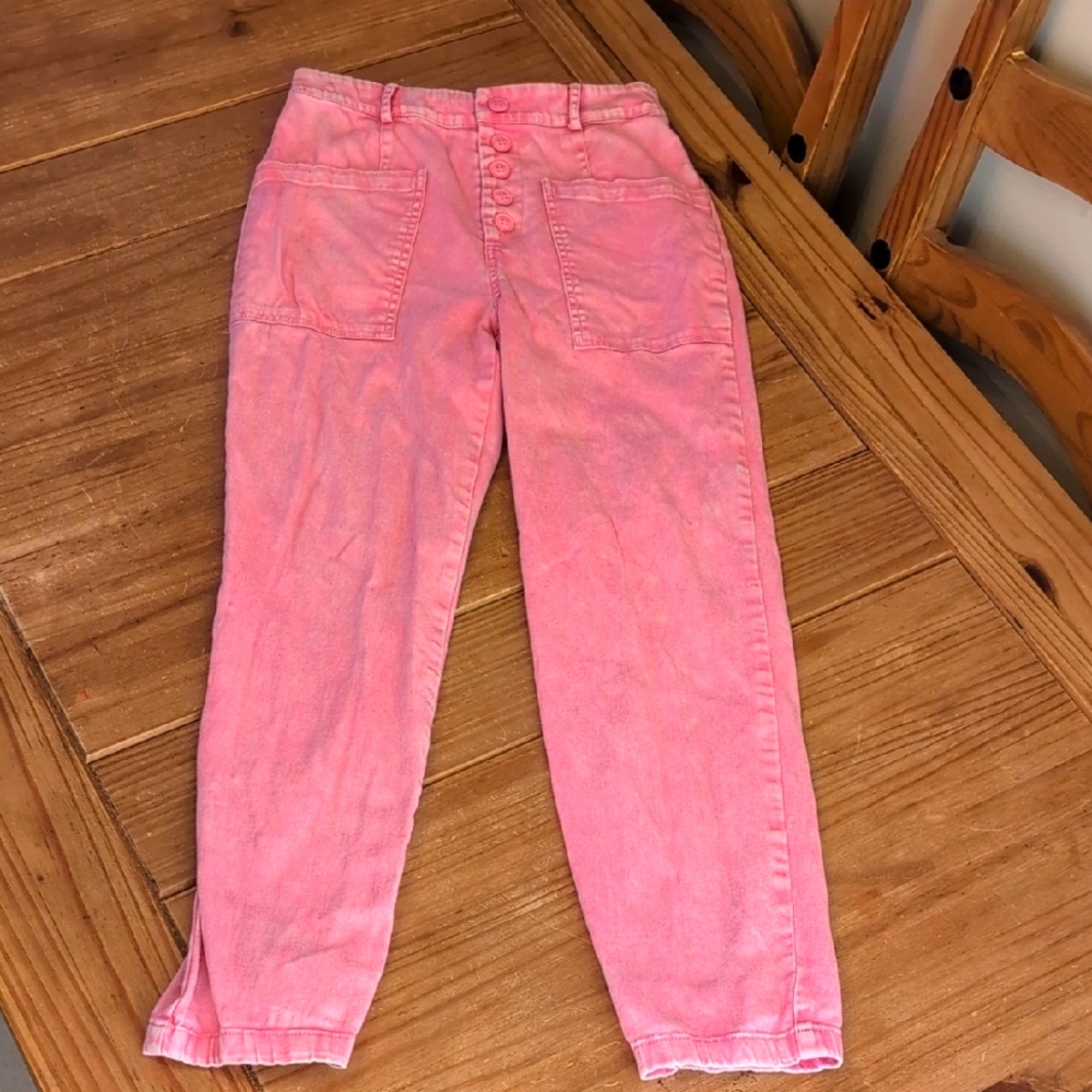 Acid Wash Pink Colored "Skies Are Blue" Button Fly Jeans. Size S